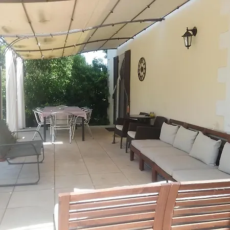 Le Verdier D'hote Bed & Breakfast